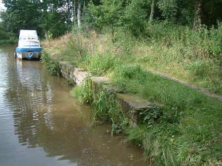 Wharf edge stonework